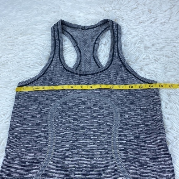 Lululemon Swiftly Tech Tank - Picture 2 of 4
